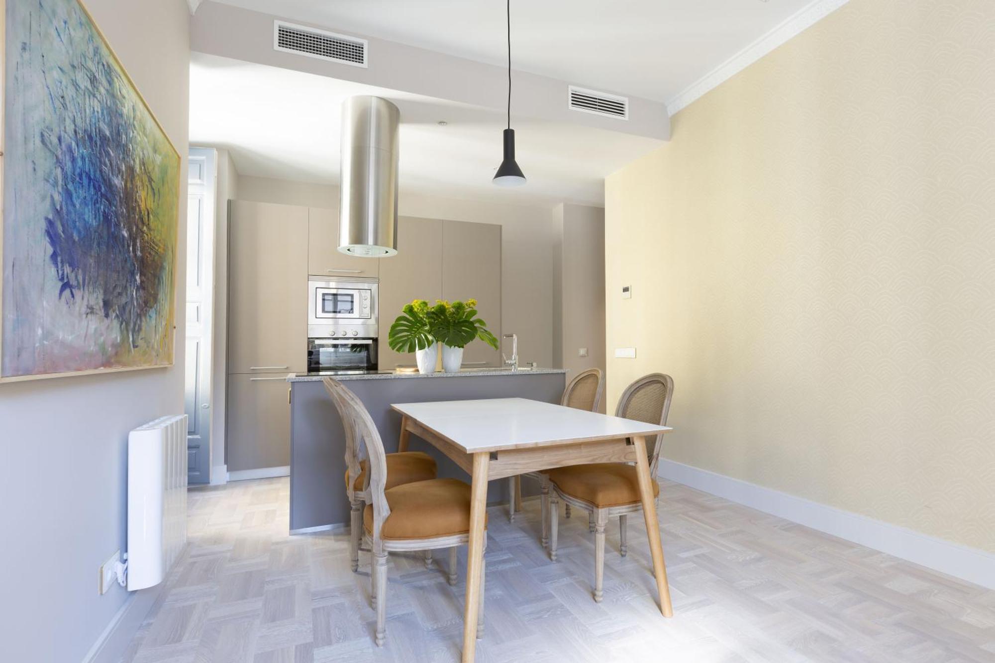 Precioso Apt En La Plaza De La Paja Latina Madrid Eksteriør billede