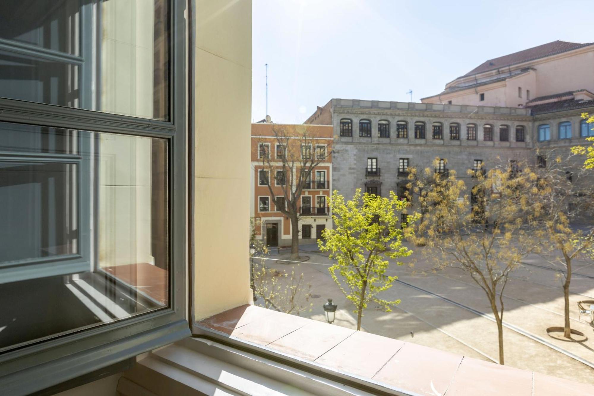Precioso Apt En La Plaza De La Paja Latina Madrid Eksteriør billede