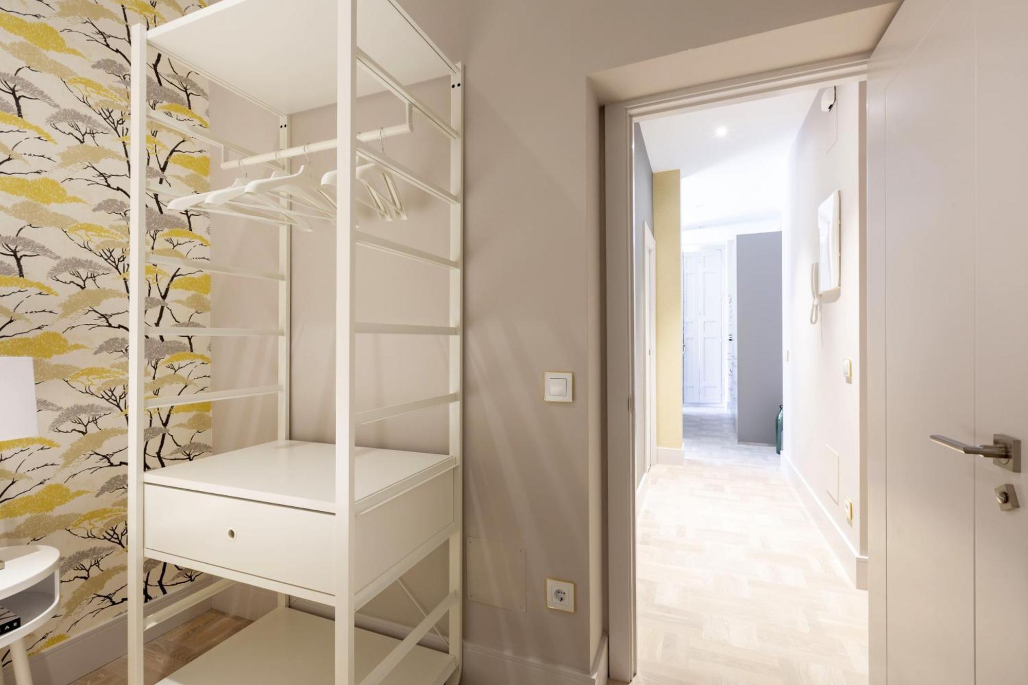 Precioso Apt En La Plaza De La Paja Latina Madrid Eksteriør billede