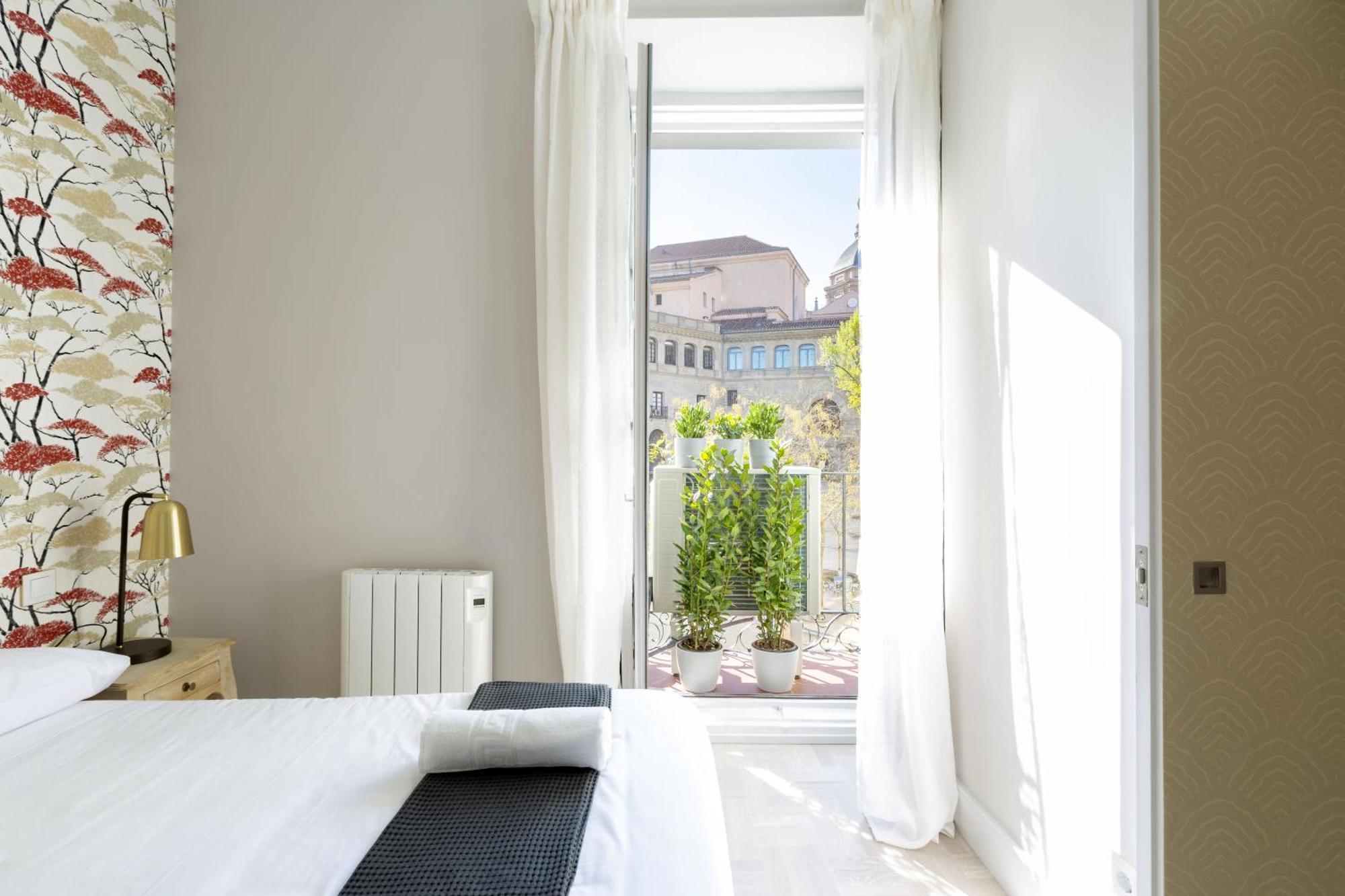 Precioso Apt En La Plaza De La Paja Latina Madrid Eksteriør billede